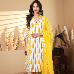 Kurta Set w Dupatta